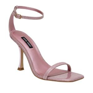 NWOT Nine West Size 8.5 Yess Ankle Strap Sandals